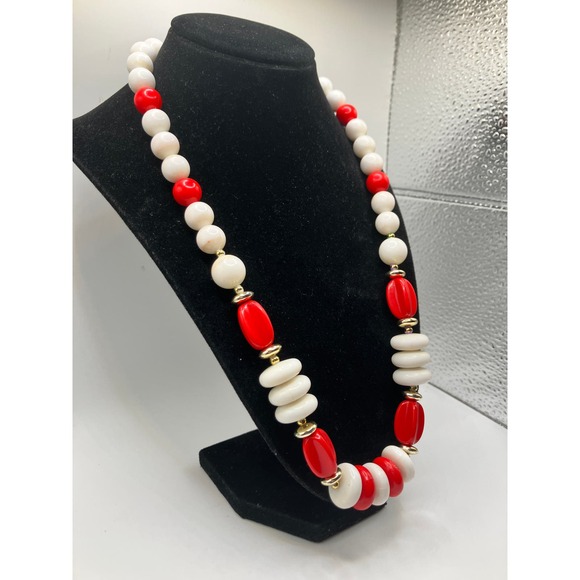 Vintage Red, White & Gold-Tone Magnetic 23.25" Necklace! - Picture 2 of 9